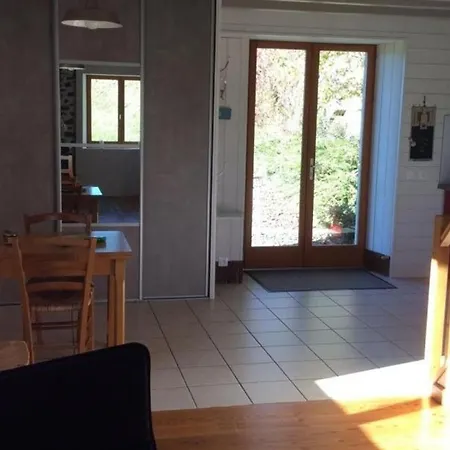 Feriehus Ancien Four A Pain Renove Avec Jardin Et Cheminee - Fr-1-742-607 Condat (Cantal)